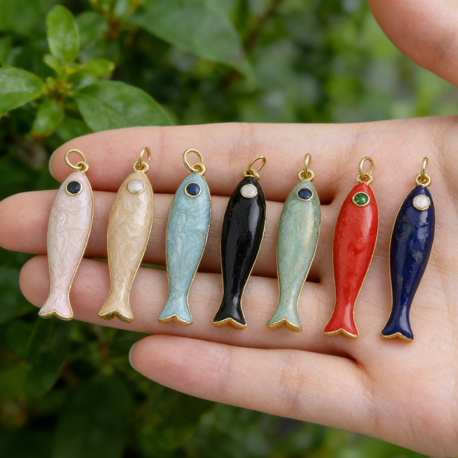 Vintage Fashion Blog - 1 Buah Liontin Ikan Kecil Panjang