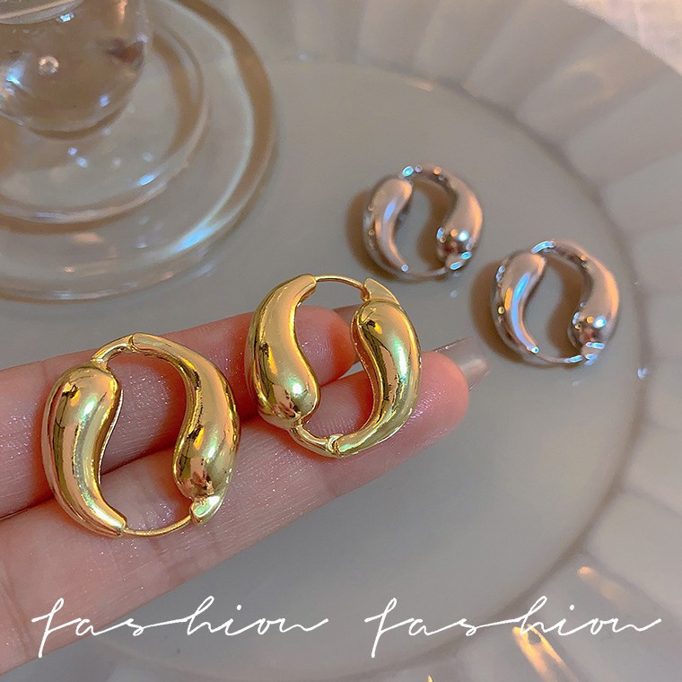 Anting U Warna Emas Mode Korea - Vintage Fashion Trends 2026 ulasan dan harga
